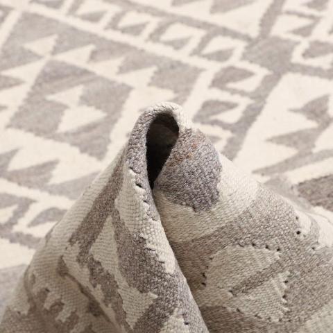 KILIM 67