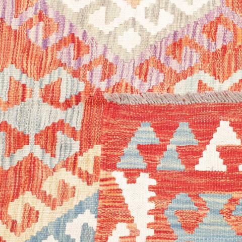 KILIM 82