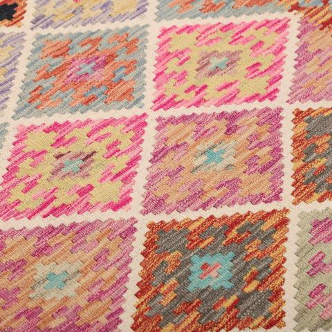 KILIM 89