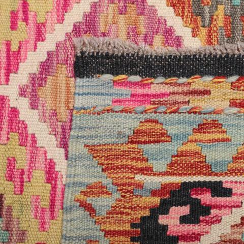 KILIM 89